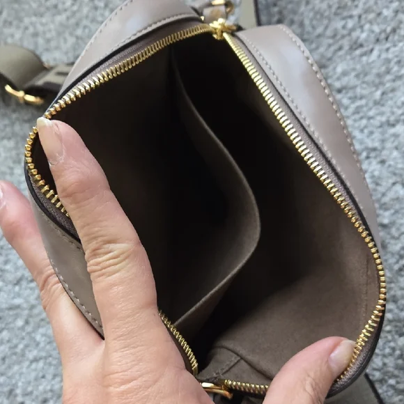 Stella McCartney Beige Crossbody with Logo Strap - Picture 5 of 13